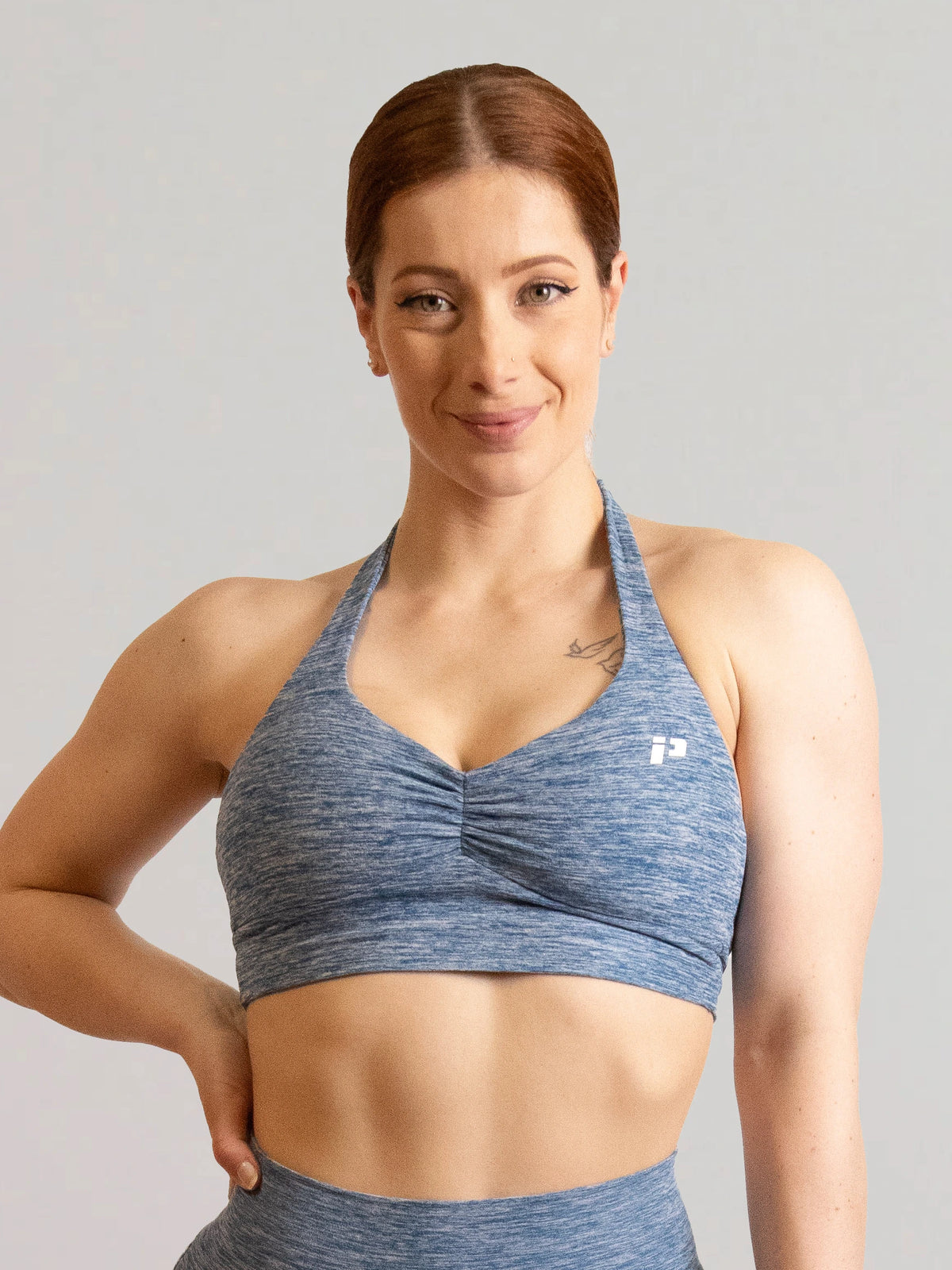 brassière de sport bleu de face 