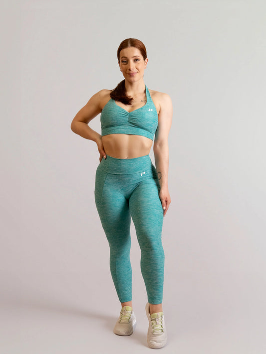 ensemble de sport bleu turquoise pour femme de face