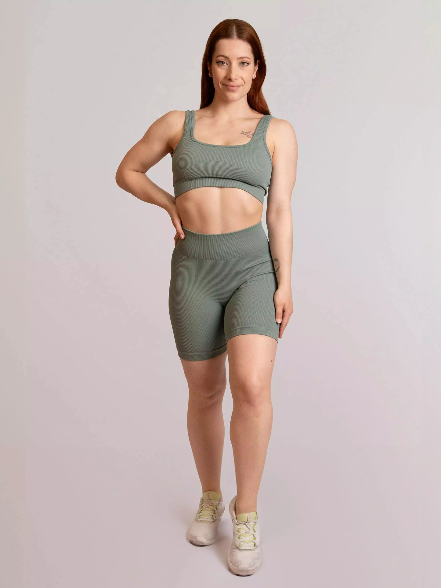 Ensemble de sport short cotelé RIB bleu cadet de face 